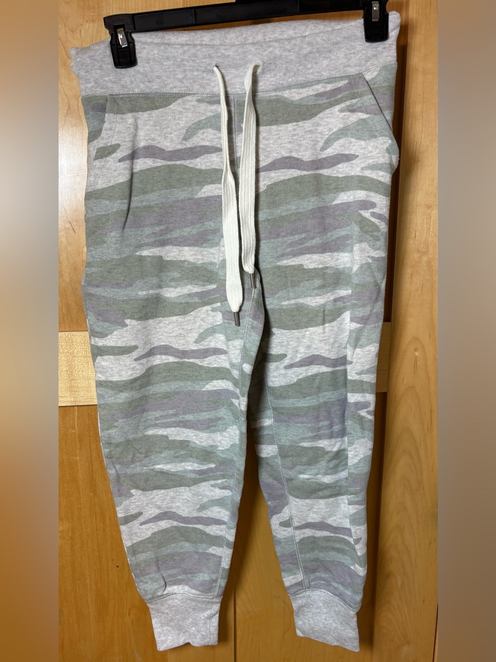 Aerie Camo Jogger Sweatpants Women’s Small Sage Green Gray Drawstring